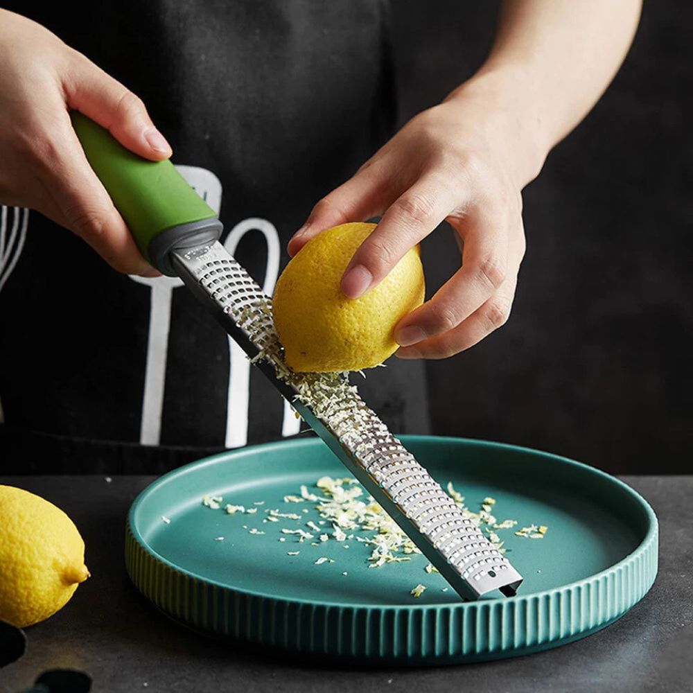 Stainless Steel Lemon Nutmeg Cheese Grater Hand Tool Zesters Slicer